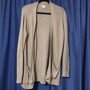 Cardigan with pockets